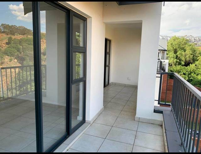 1 BEDROOM TOWNHOUSE FOR SALE IN OAKDENE